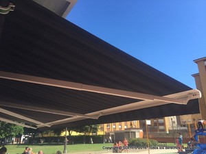Toldo brazo telescopico