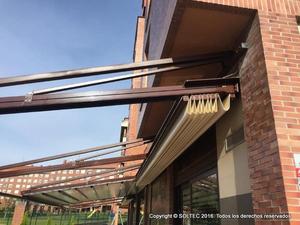 Pergola tensada