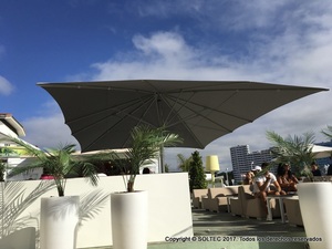 Parasol motorizado
