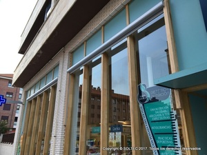Toldo vertical cofre 