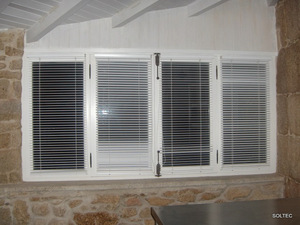 Veneciana de madera. Cortinas en Asturias