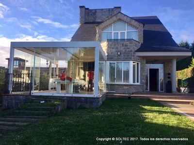 Pergola bioclimatica en Gijon.- Vivienda Unifamiliar 